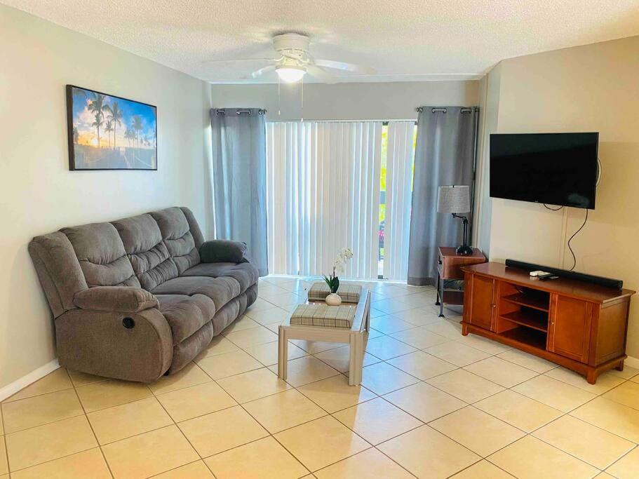 Shining Star Apartment West Palm Beach Exterior photo